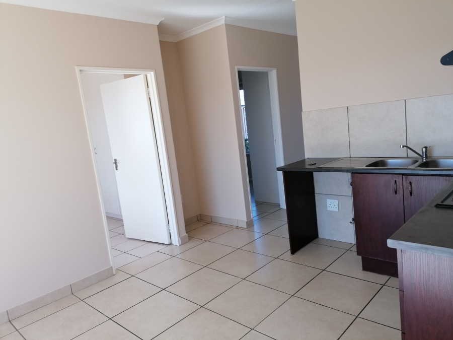 To Let 2 Bedroom Property for Rent in Buh Rein Estate Western Cape